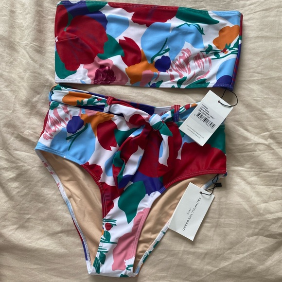 NWT Faithful The Brand Swim Lucy bikini in Anita Floral Print - Picture 2 of 4